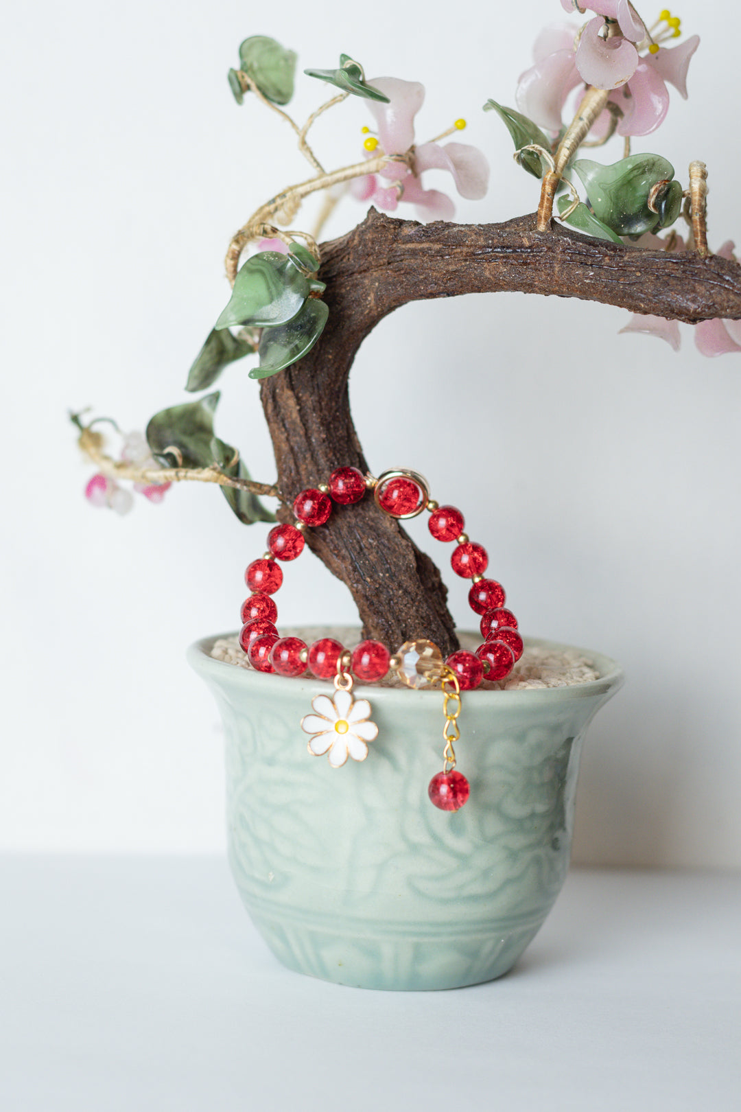 Daisy Bracelet - Auroras Trading Post